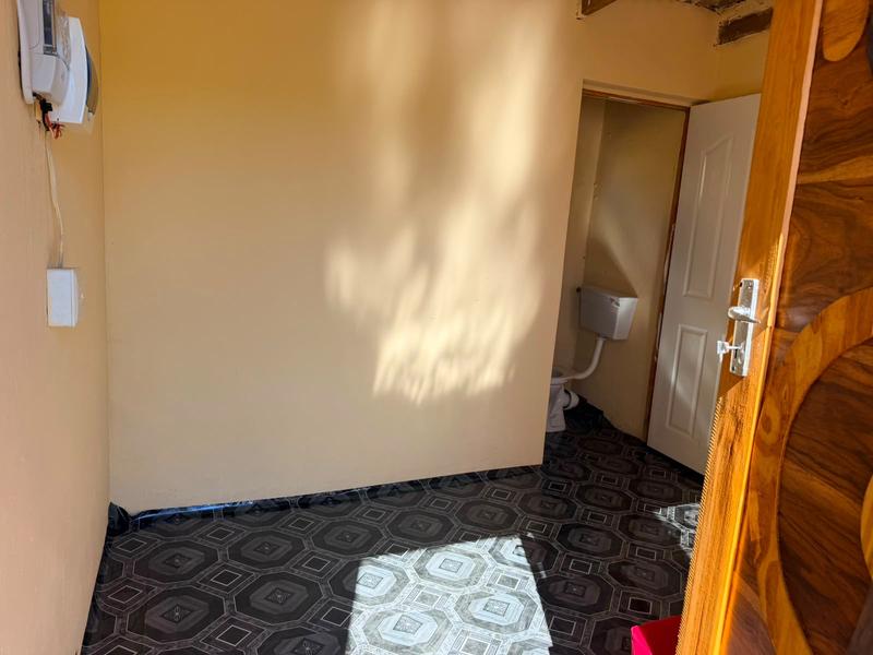 To Let 1 Bedroom Property for Rent in Grahamstown Eastern Cape